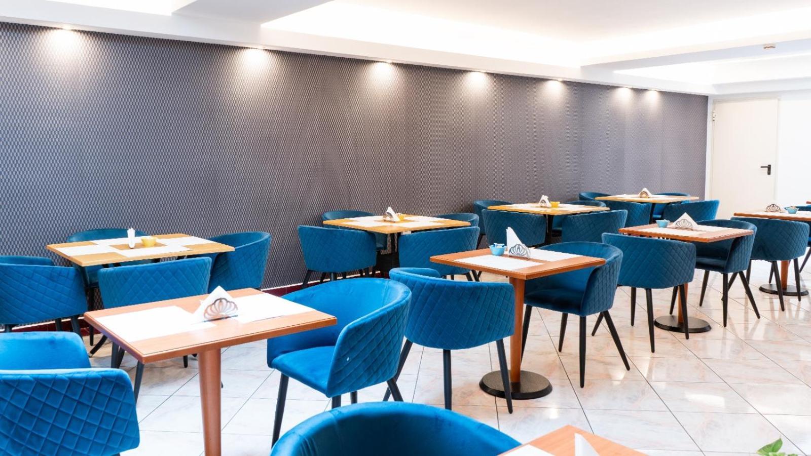 Hotel Diana Помпей Екстериор снимка